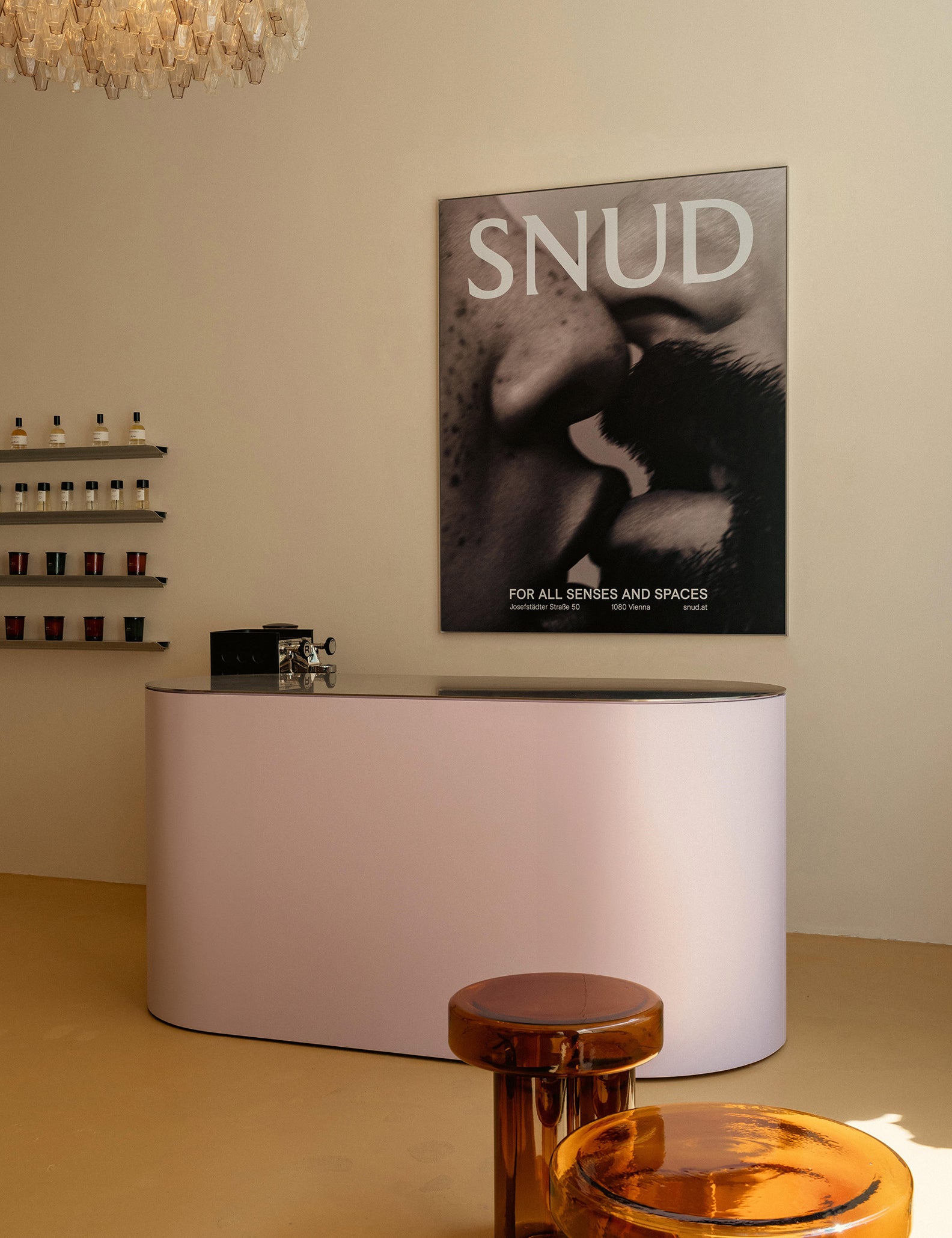 Inside the store - SNUD