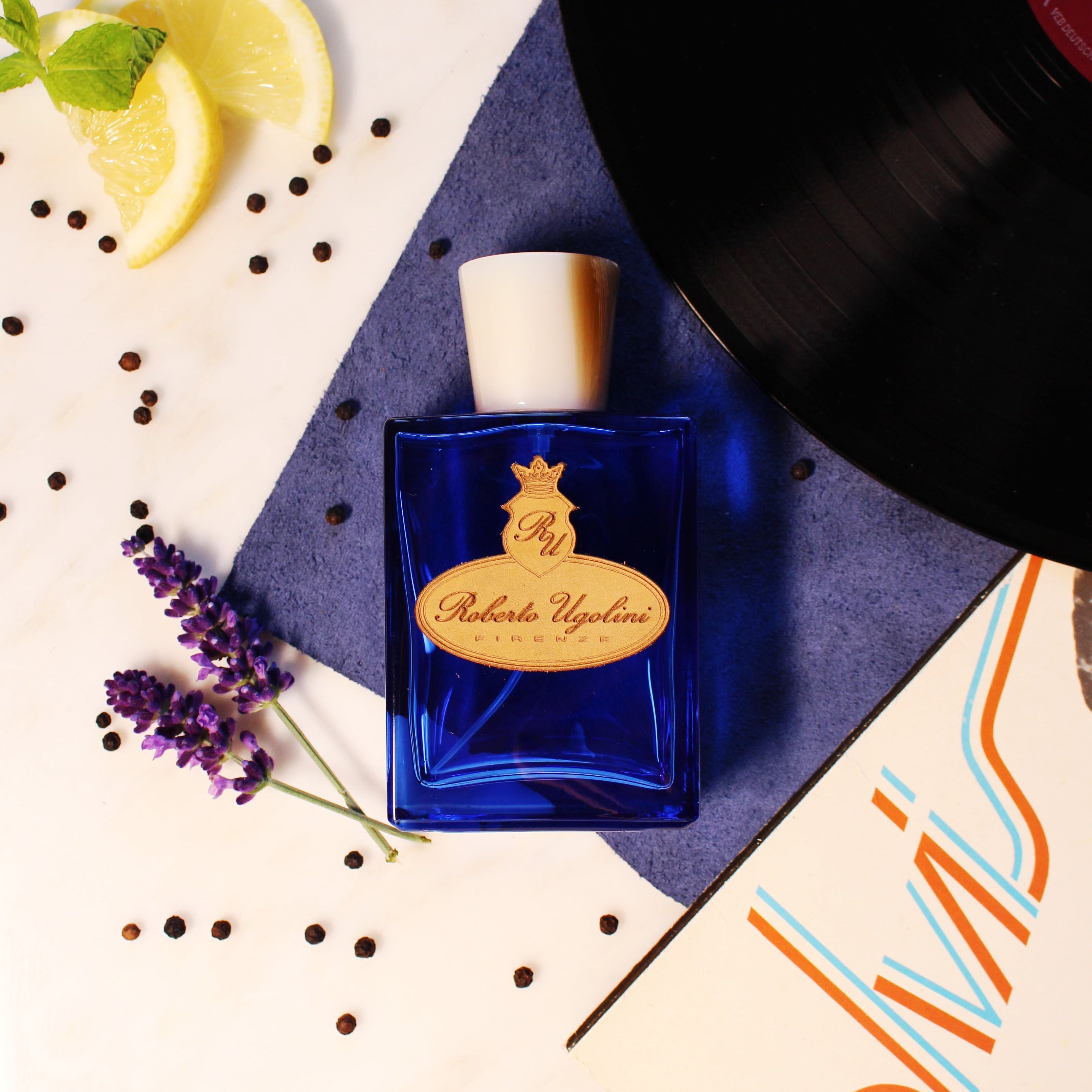 Eau de Parfum RobertoUgolini Blue Suede Shoes ambient