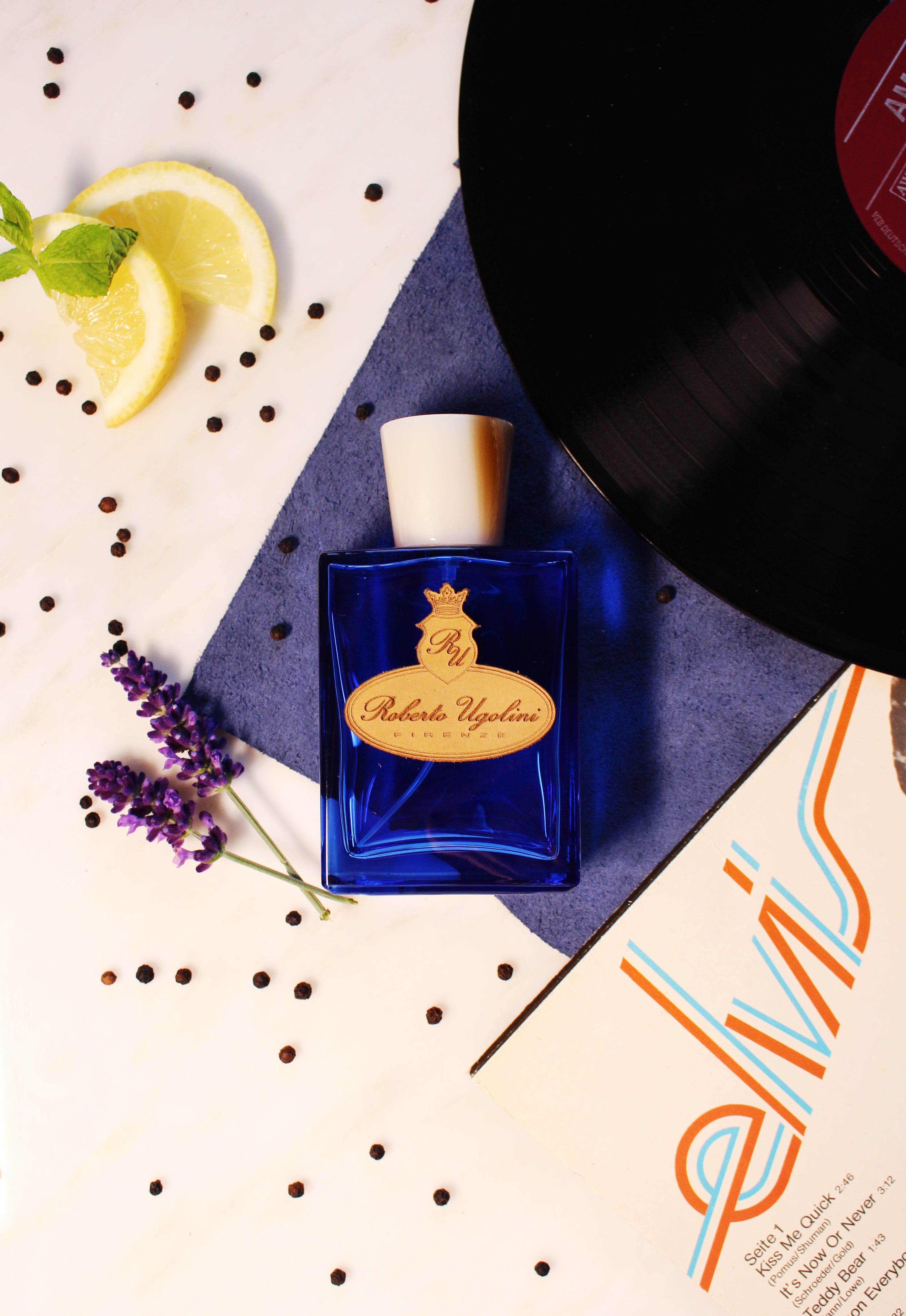 Eau de Parfum RobertoUgolini Blue Suede Shoes ambient