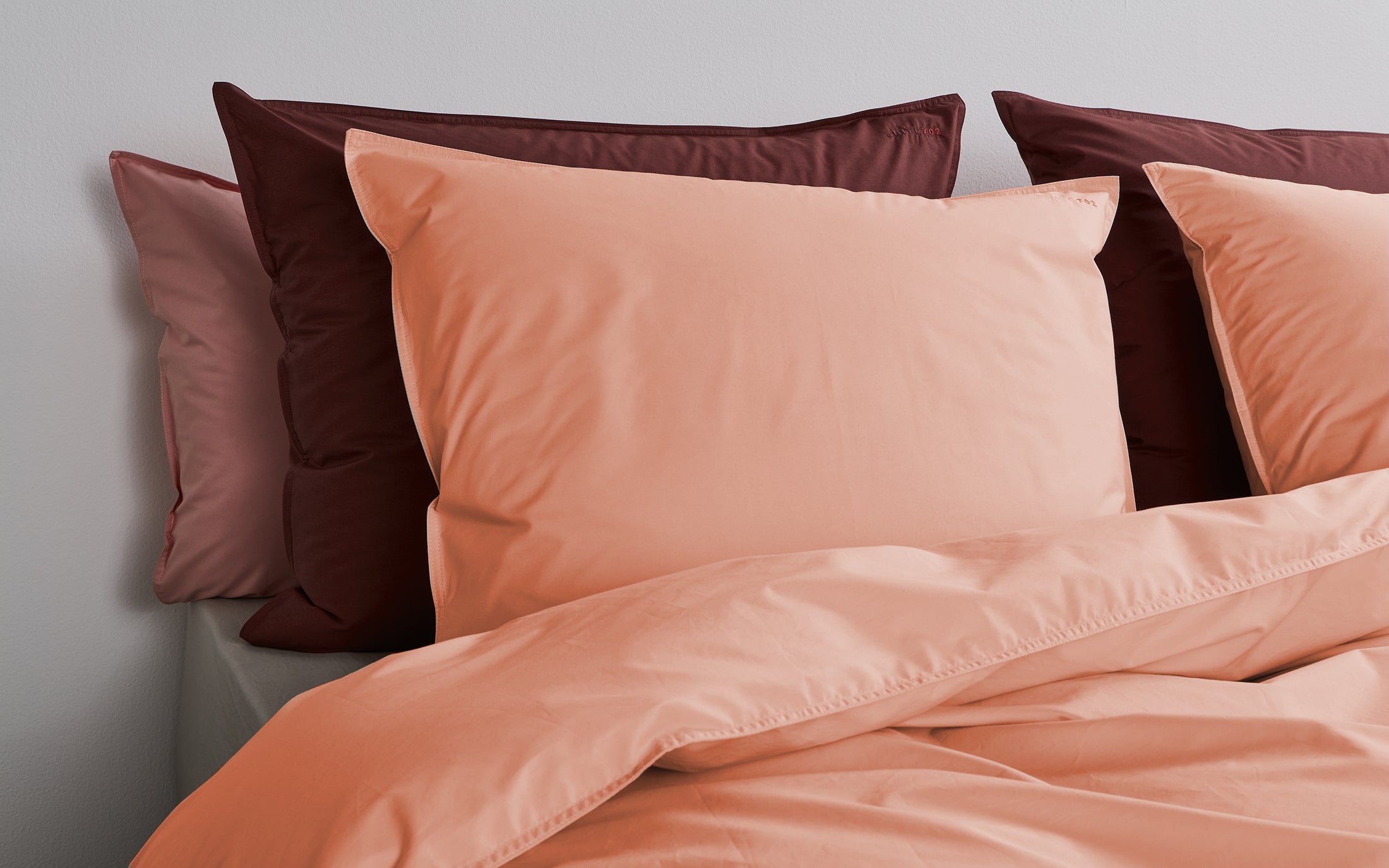 Suite 702 Bedding Set Cotton Peach