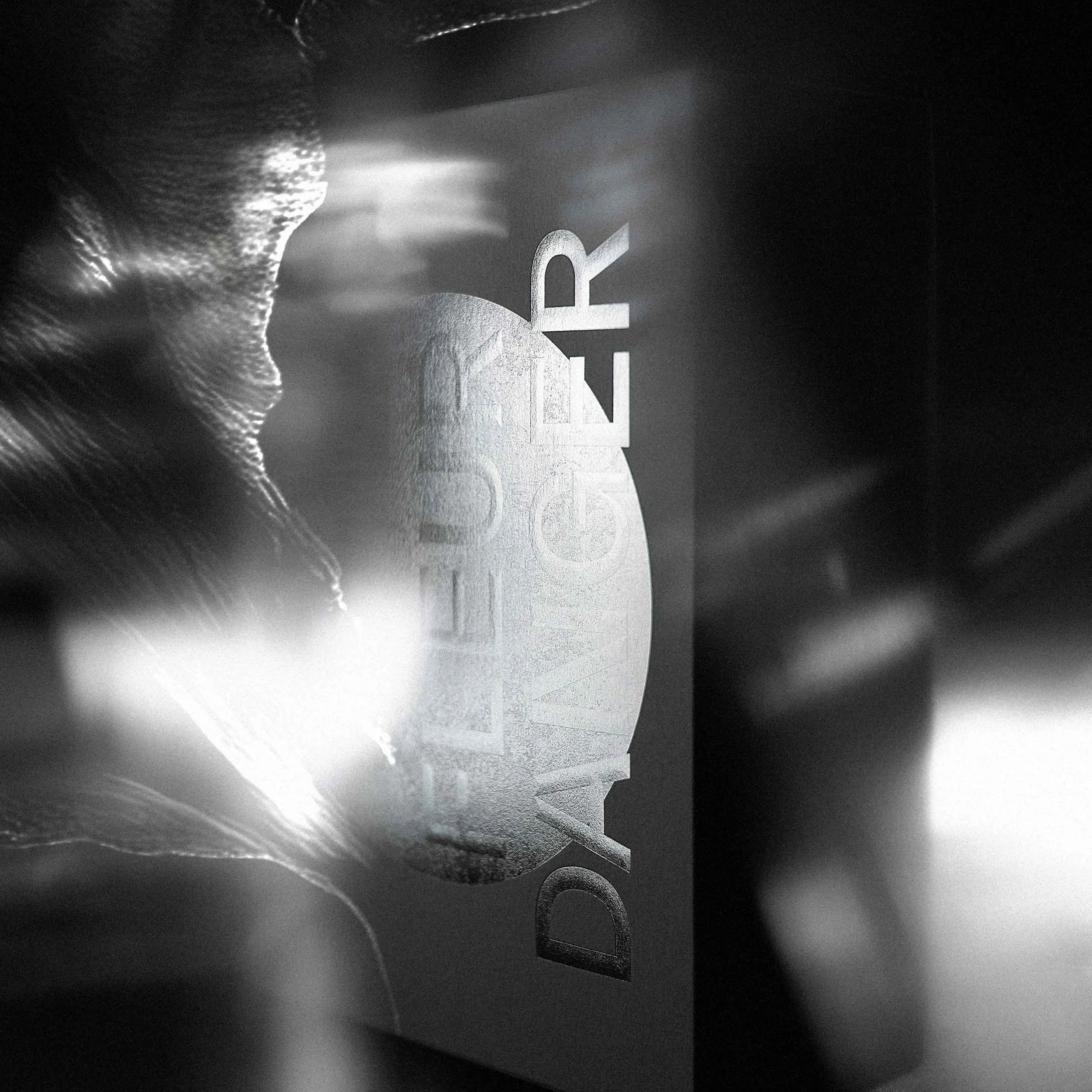 Thomas de Monaco Fleur Danger - SNUD