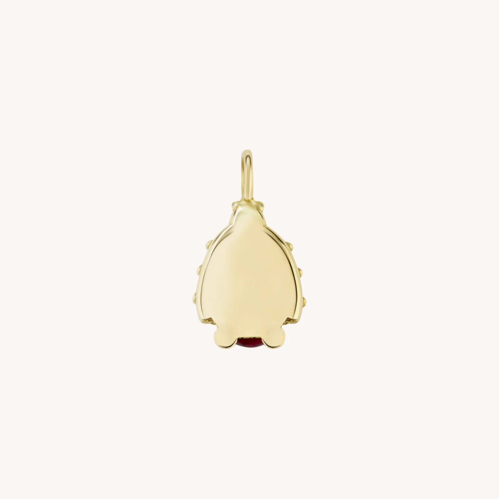 Lucky Ladybug Anhänger aus 18 K recyceltem Echtgold mit Granat von All About Articus, Rückseite