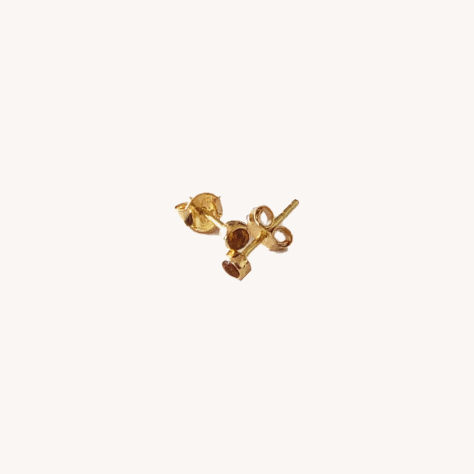 Smiley Ear Studs Ohrstecker aus 18 K recyceltem Echtgold mit gelbem Citrin von All About Articus