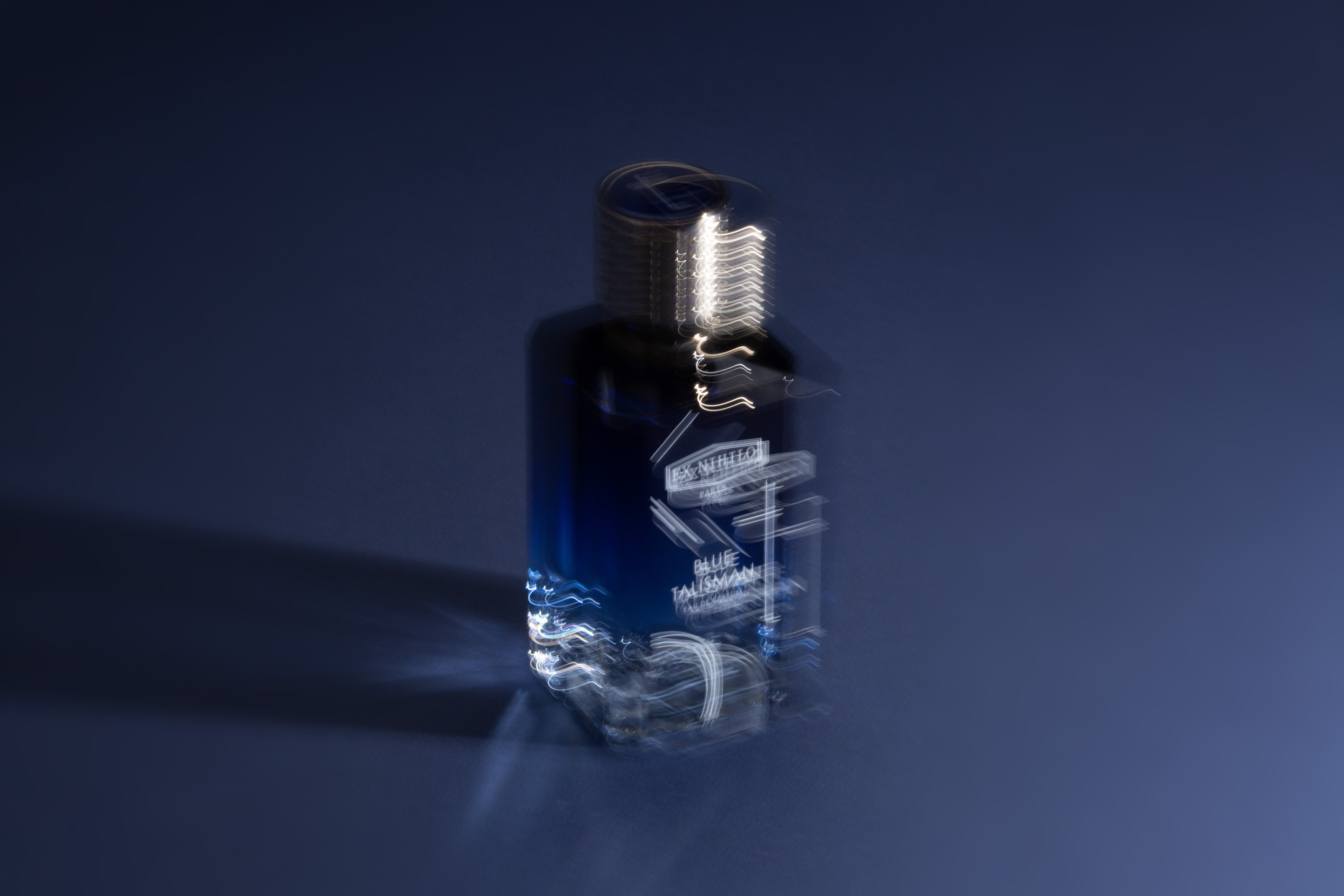 Blue Talisman Eau de Parfum von Ex Nihilo, Flakonaufnahme, unisex, Nischenduft