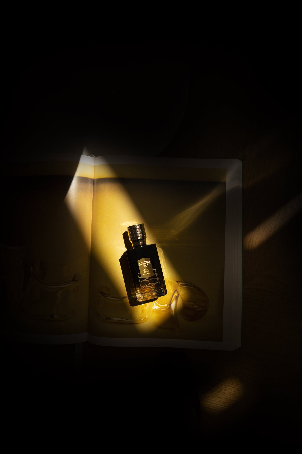 Ex Nihilo Atlas Fever Eau de Parfum Flakon, Detailansicht