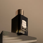 Ex Nihilo Chandigarh Express Eau de Parfum Flakon, Detailansicht
